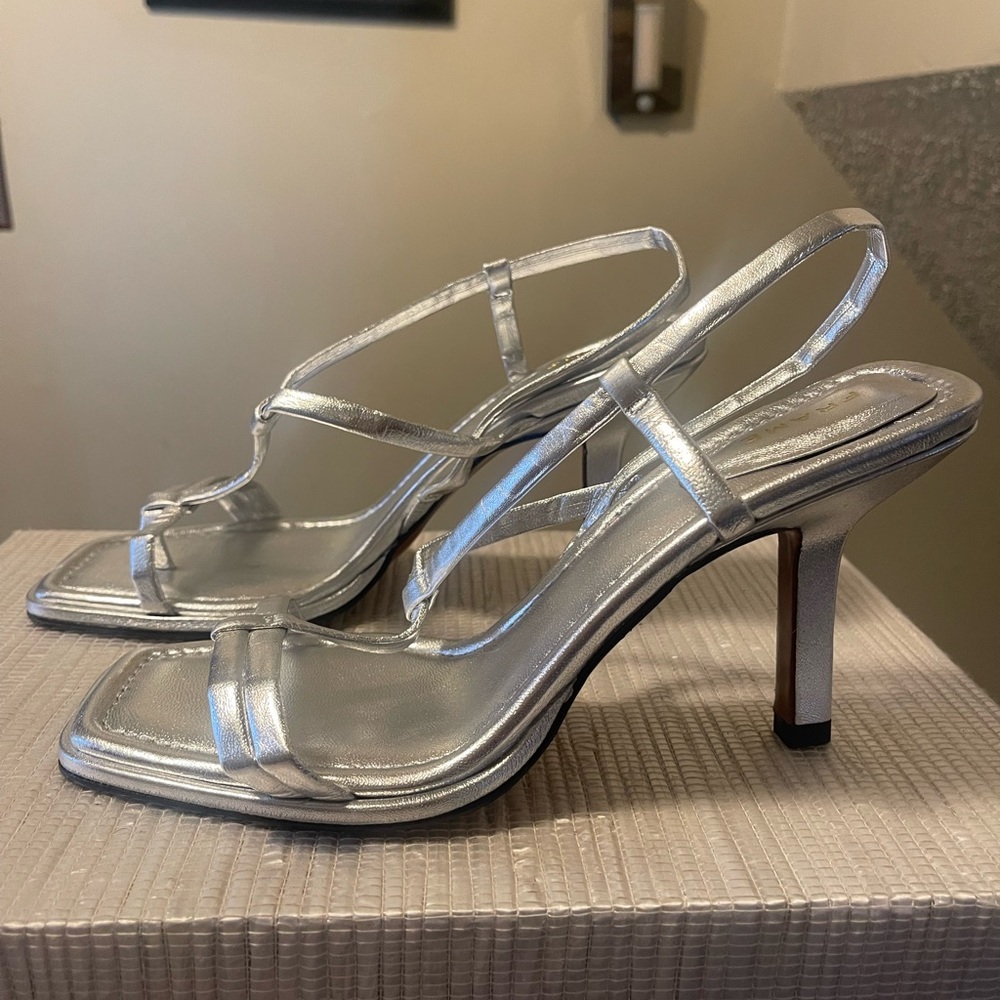Frame Le Addison Metallic Leather Sandals SZ 9